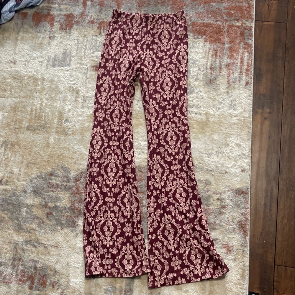 Floral Pattern flared leggings